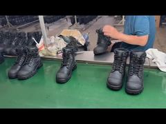 Botas revisan el progreso