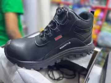 comprar Zapatillas de seguridad eléctrica Botas de trabajo de 6 kV aisladas para hombres Solas de goma anti-Smashing con botas de seguridad anti-apuñala Kevlarr online manufacture