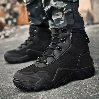 Botas tácticas camufladas de mediano tope, transpirables, absorbentes de sudor, zapatos de combate de gran tamaño.